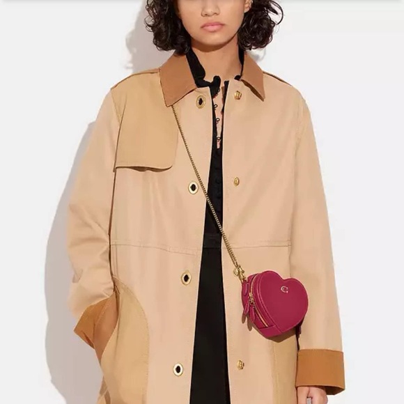 CE765 - Coach Heart Crossbody 14 - Picture 12 of 12
